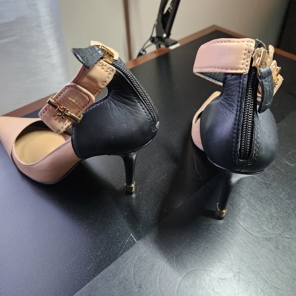 Black/tan leather shoes, hardly worn. Size 10M by Tory Birch - Picture 4 of 4